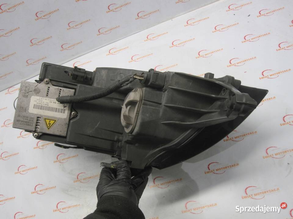 AUDI TT lampa prawa przód 8N0941004AL 1307329066 Kielce