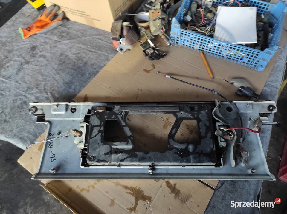 Blenda tylna SUPRA MK3 stan idealny 19861988 Rok produkcji 1986 śląskie Częstochowa sprzedam