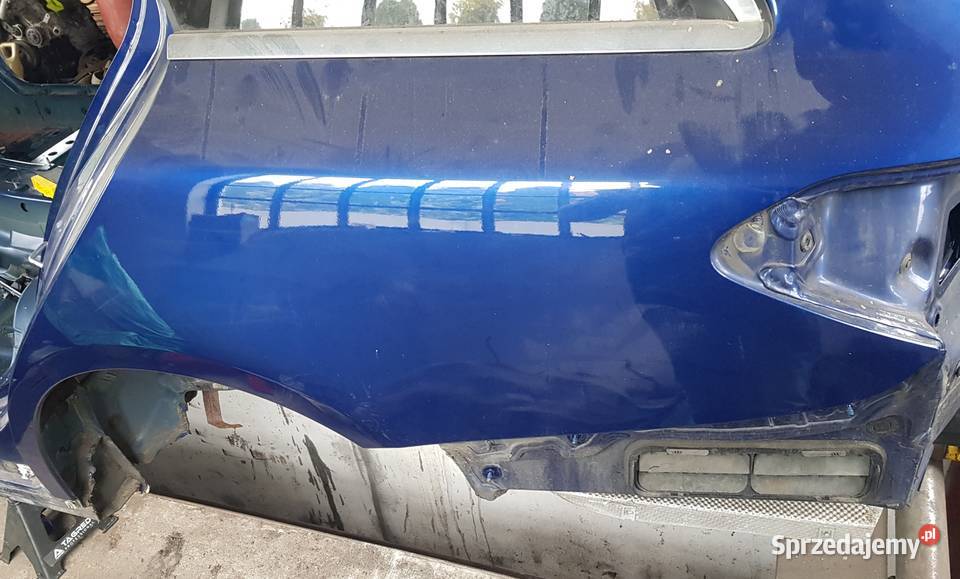 Błotnik Tył Kombi MERCEDES CKLASA W205 osobowe
