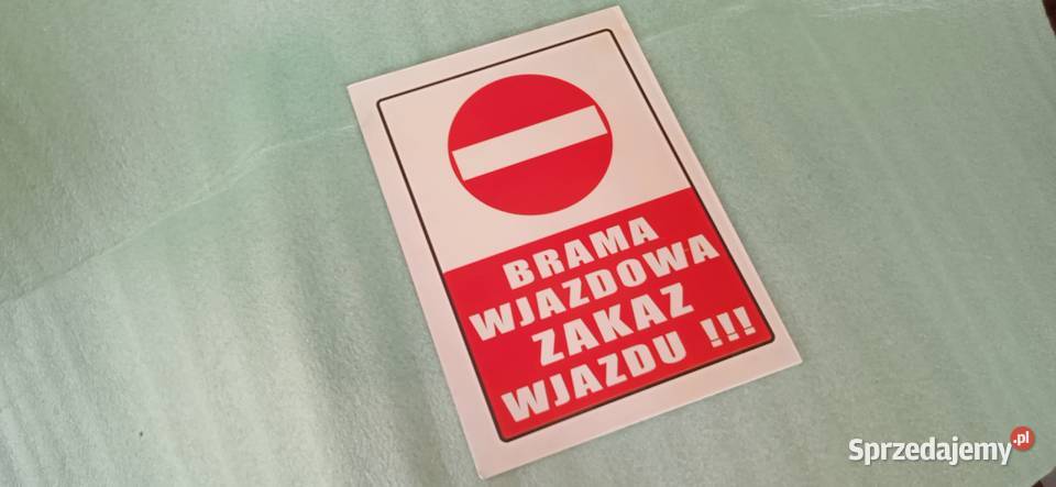 Tabliczka informacyjnaBrama wjazdowa Zielona Góra