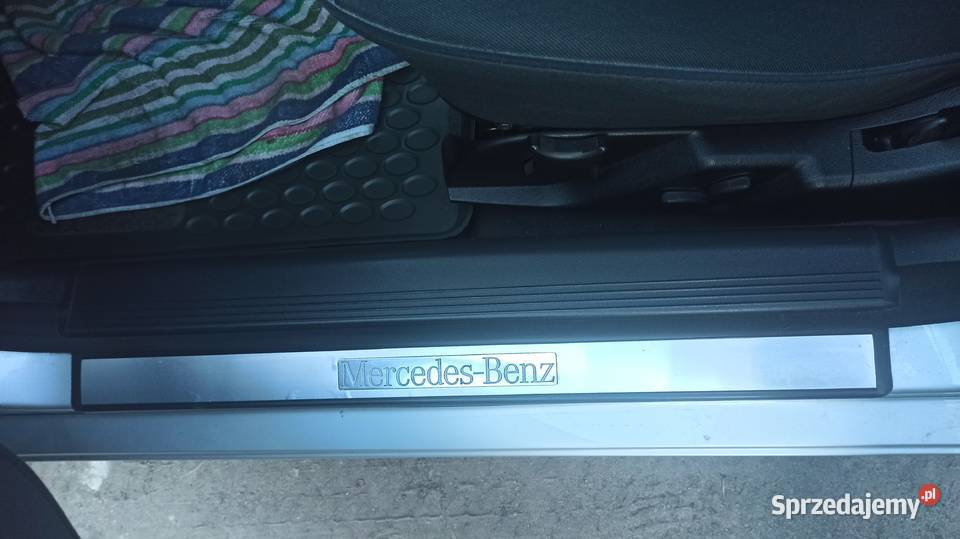 Mercedes S210 E320 CDI wyjątkowo zadbany nieuszkodzony świętokrzyskie