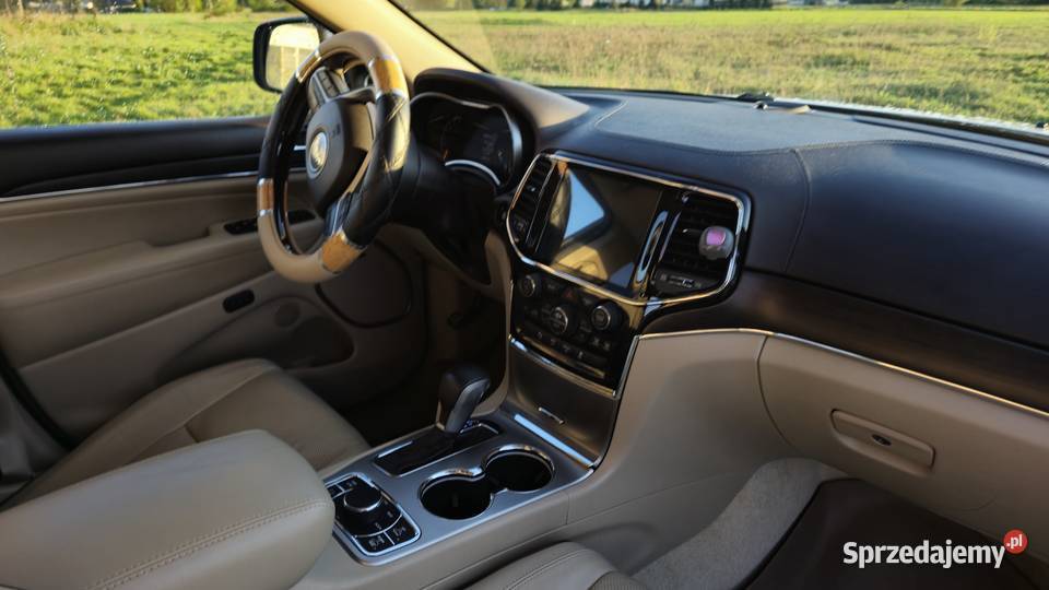 Jeep Grand Cherokee WK2 57 Hemi sprzedam