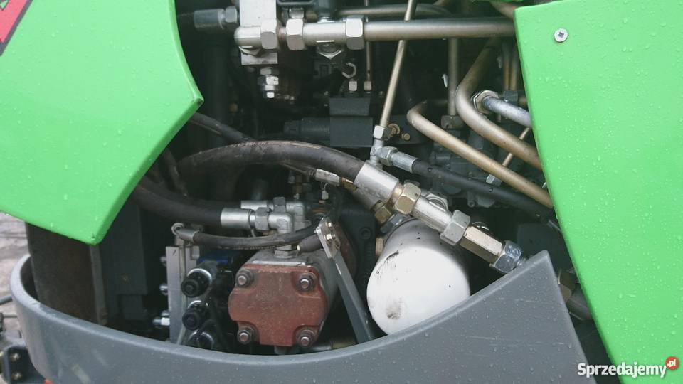 KOPARKA CMENTARNA HANSA APZ 531 Gostyń