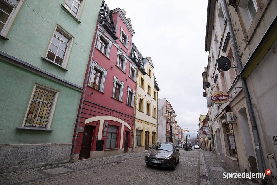Kamienicę z apartamentami częścią Dzierżoniów