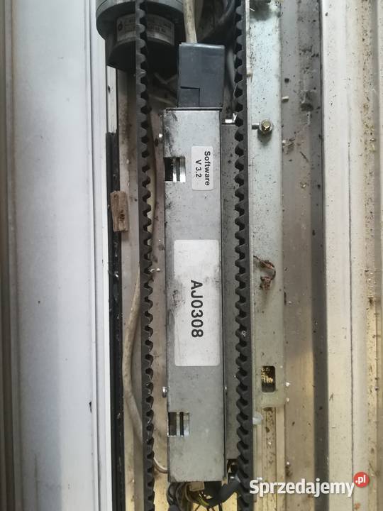 Napęd do drzwi przesuwnych