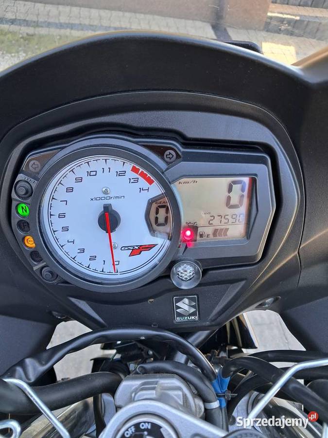 Sprzedam motocykl sportowoturystyczny Suzuki Mniów