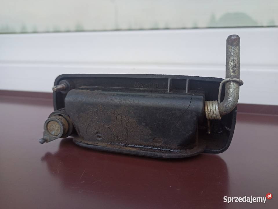 Fiat 126p Maluch klamka zewnętrzna drzwi prawa