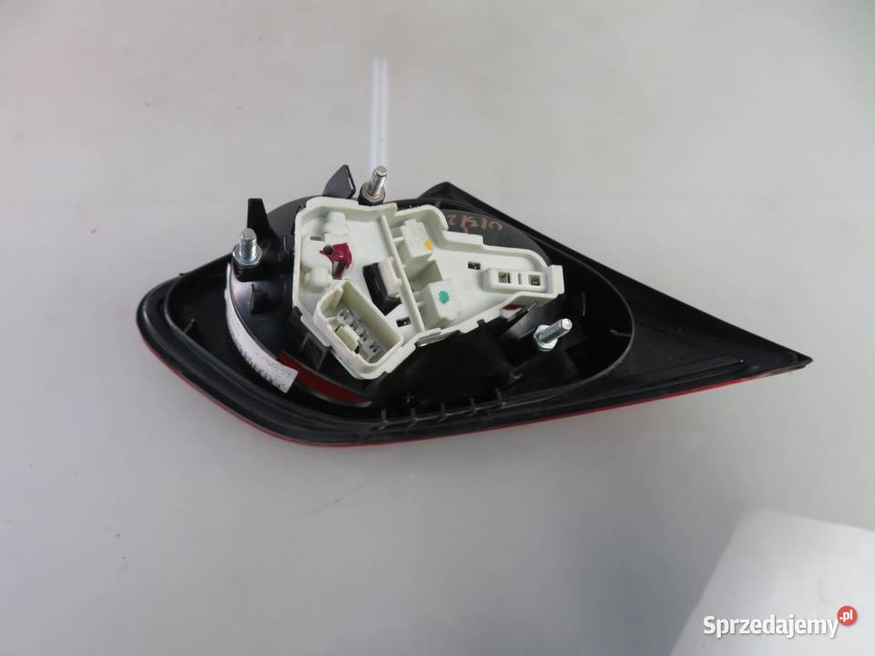 LAMPA PRAWA TYLNA KLAPA VW PASSAT CC B6 sprzedam