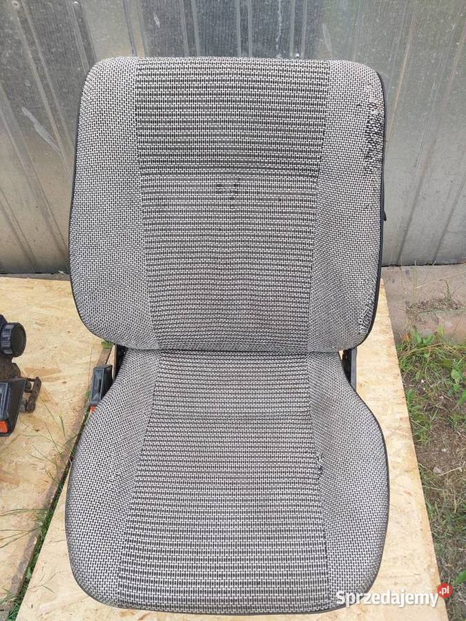 Fotele przód Golf 1 mk1 osobowe Wąwolnica