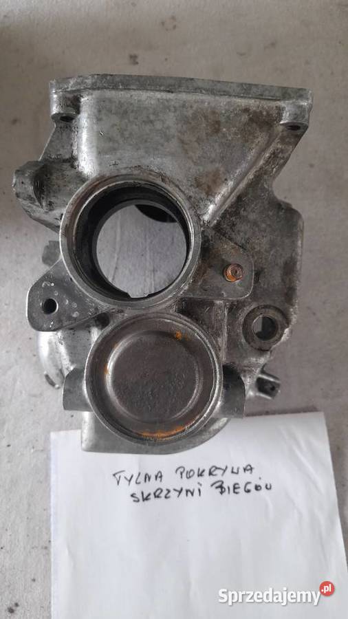 Tylna pokrywa skrzyni biegów Fiat 125P i lubelskie