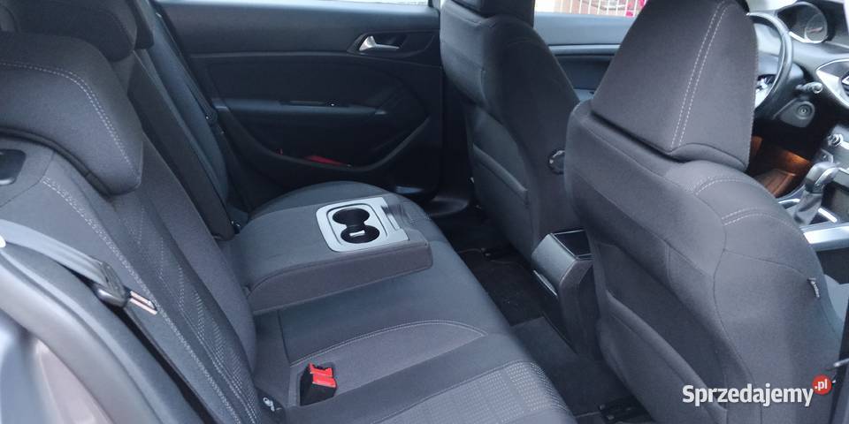 Peugeot 308 T9 Allure automat klasyczny garażow