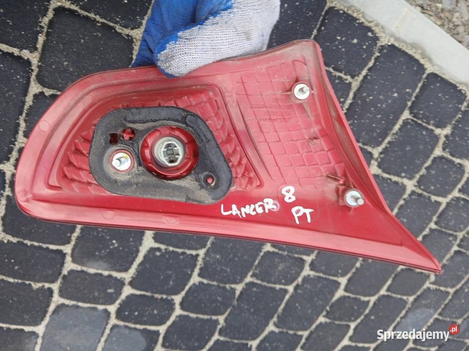 LAMPA PRAWA TYŁ TYLNA Klapa 13287977 MITSUBISHI Radłów