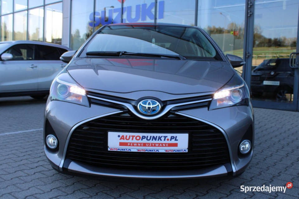 Toyota Yaris 2015r Salon Polska Niski przebieg Rok produkcji 2015 Bielsko-Biała