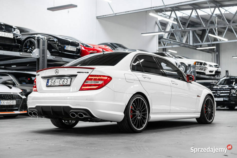 Mercedes C 63 AMG Performance Limited Edition 1 wielofunkcyjna kierownica Węgrzce