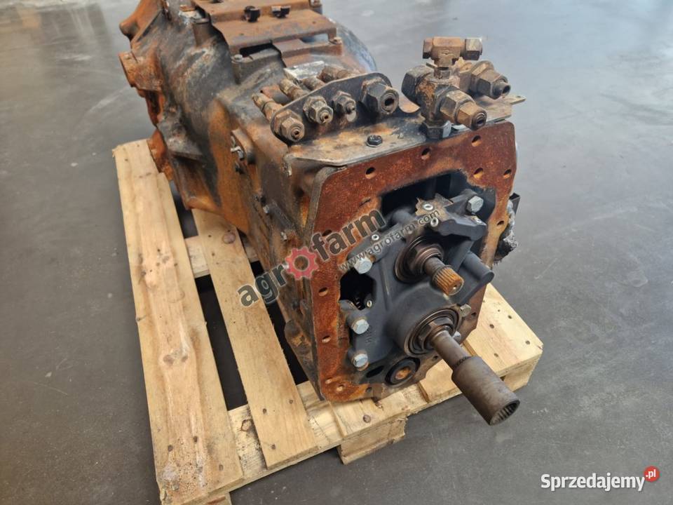 Skrzynia biegów Holland T6175 47556460 Byków