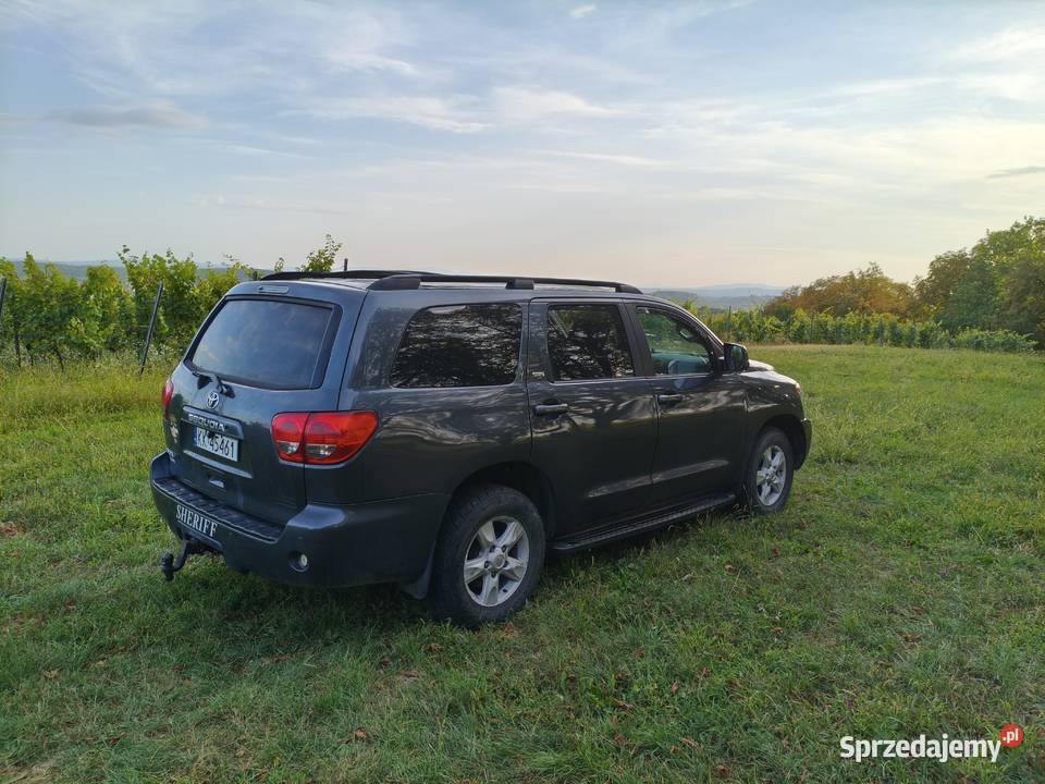 Toyota Sequoia 57V8 4x4 LPG 8 osób