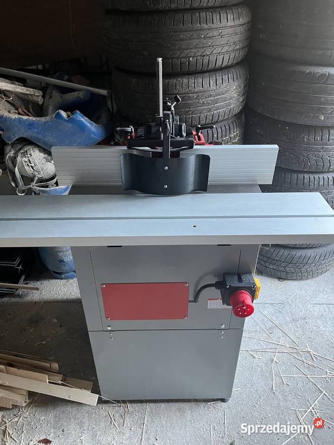 Frezarka dolnowrzecionowa Holzmann stół Bzianka