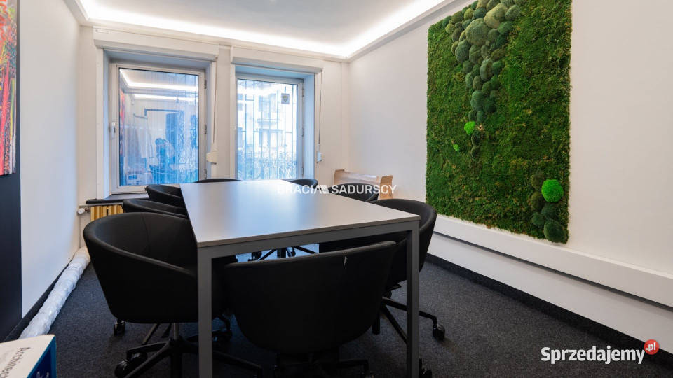 sprzedaży kamienicy Kraków Piastowska 400m2