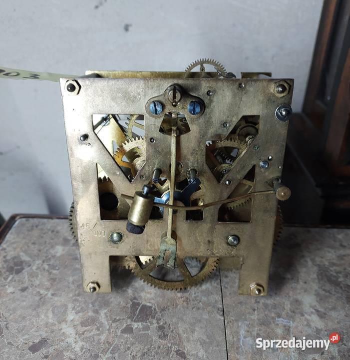 703 Mechanizm starego zegara ściennego Mauthe