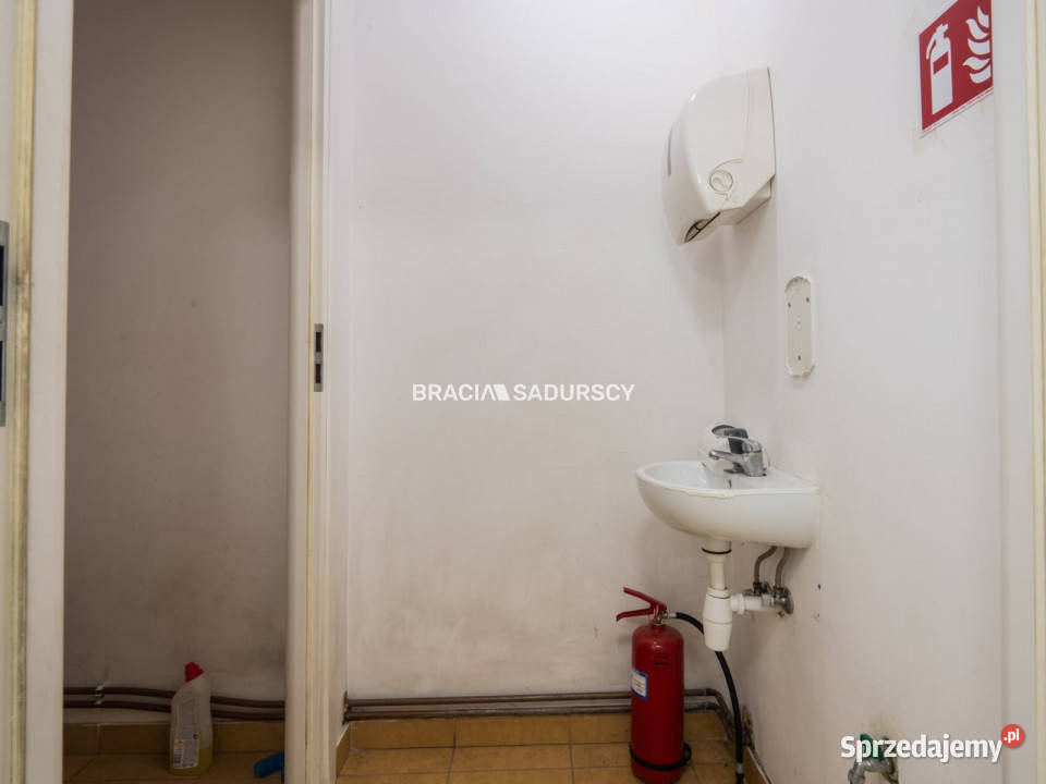 Ogłoszenie lokal 50m2 Skawina od ulicy