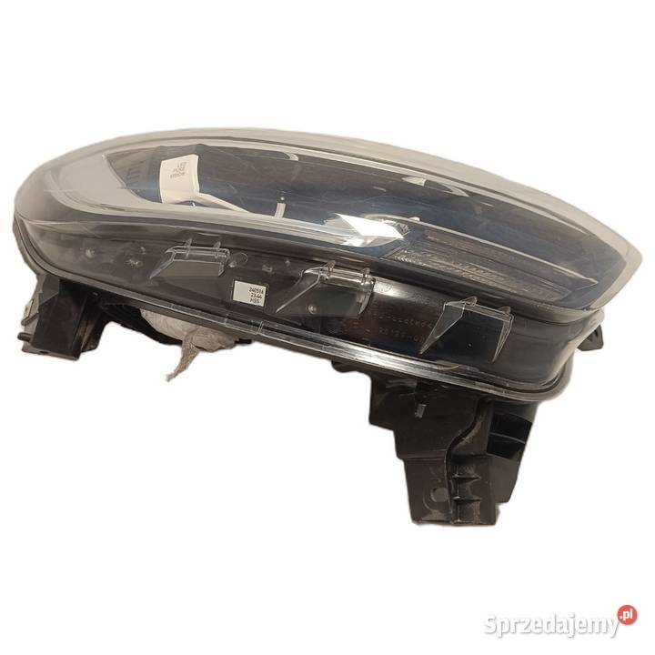 Reflektor prawy przód Renault Megane IV LED