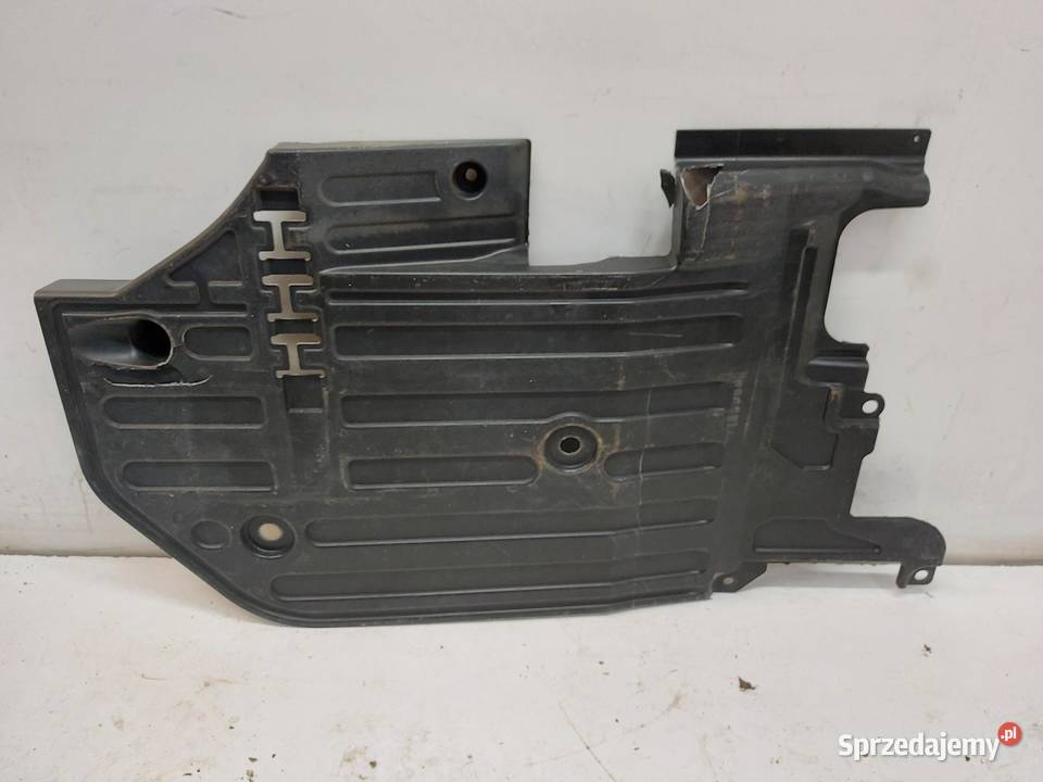 VOLVO XC90 II D5 Osłona podwozia tył prawa osobowe
