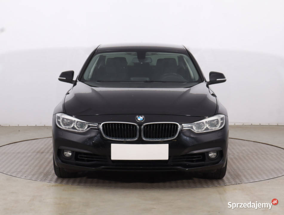 BMW 3 318 i czarny Piaseczno