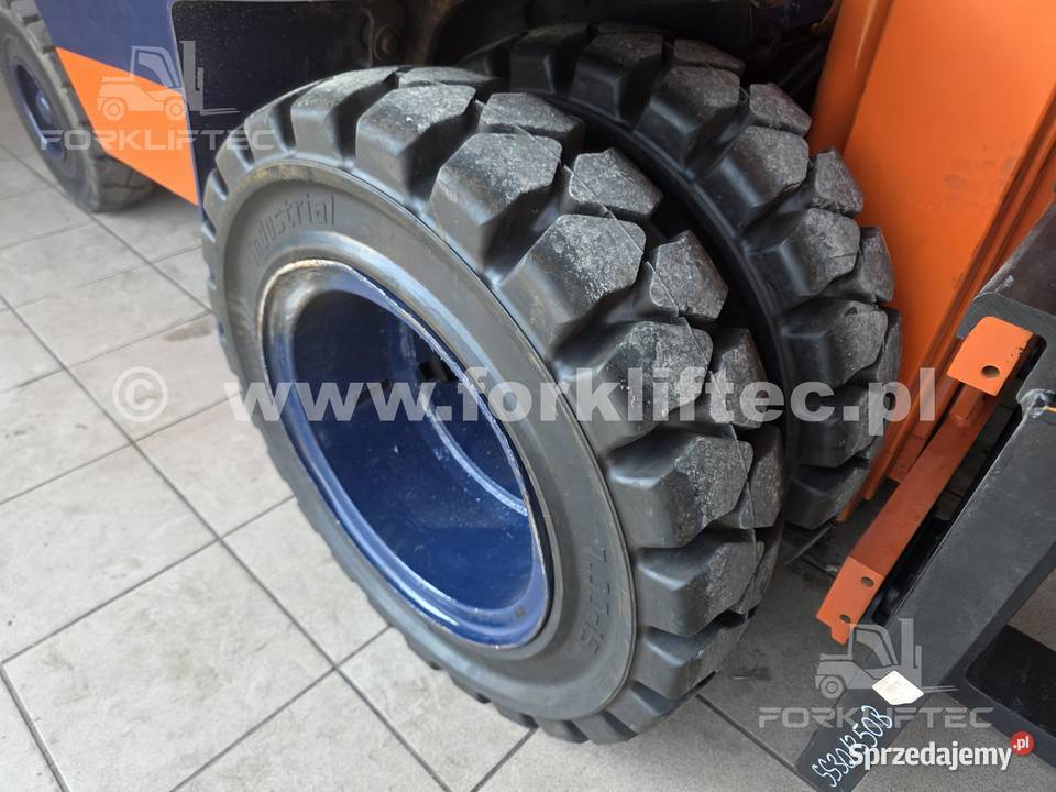 Wózek widłowy TOYOTA 5FG30 Triplex wolny skok