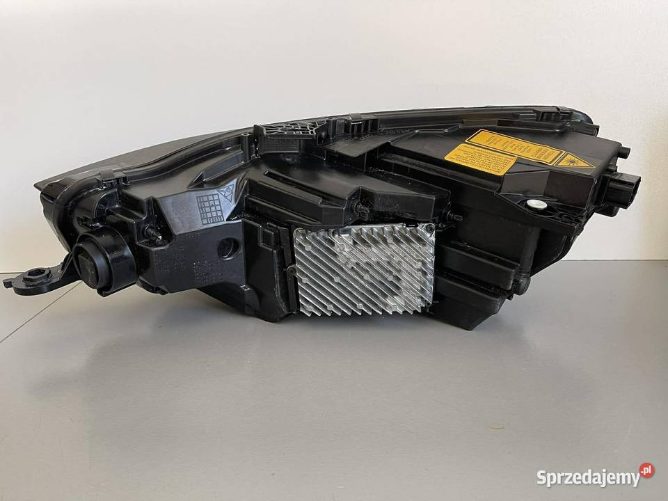 AUDI A5 RS5 PRAWA LAMPA PRZÓD LASER 8W6941086 osobowe