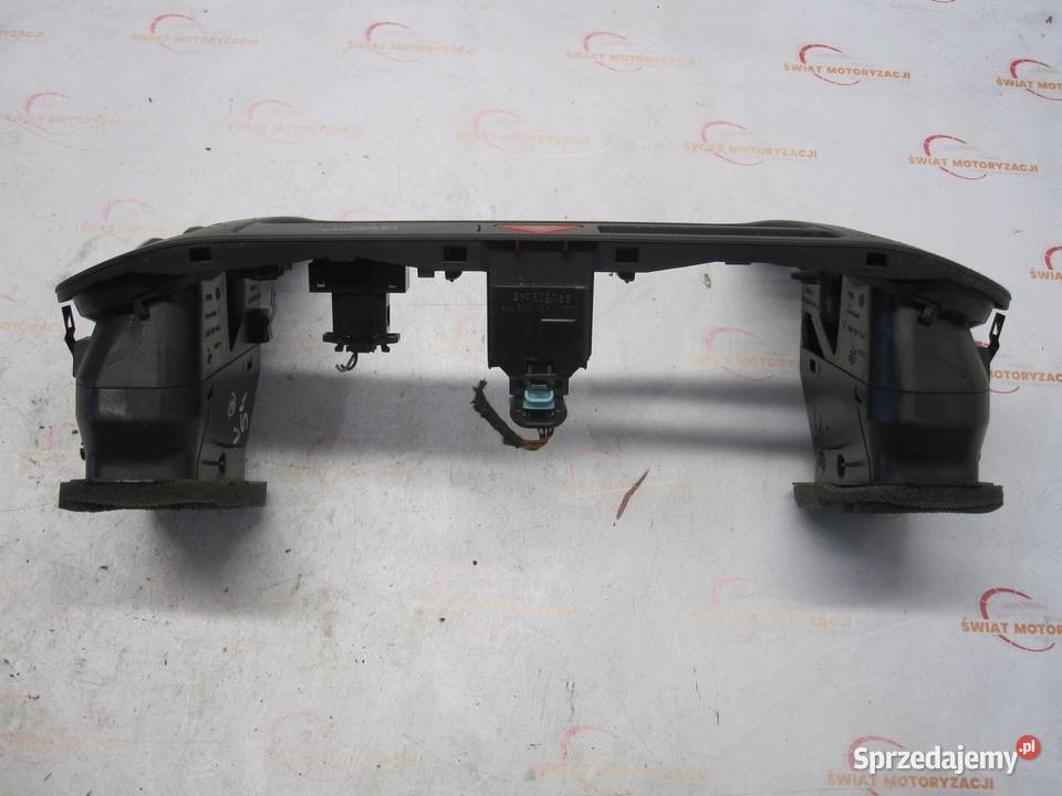 VW GOLF V PLUS 07r ramka radia kratki nawiewu Kielce