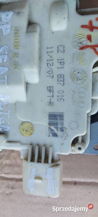 Zamek drzwi prawy przód SEAT ALTEA LEON 7PIN Szczecin