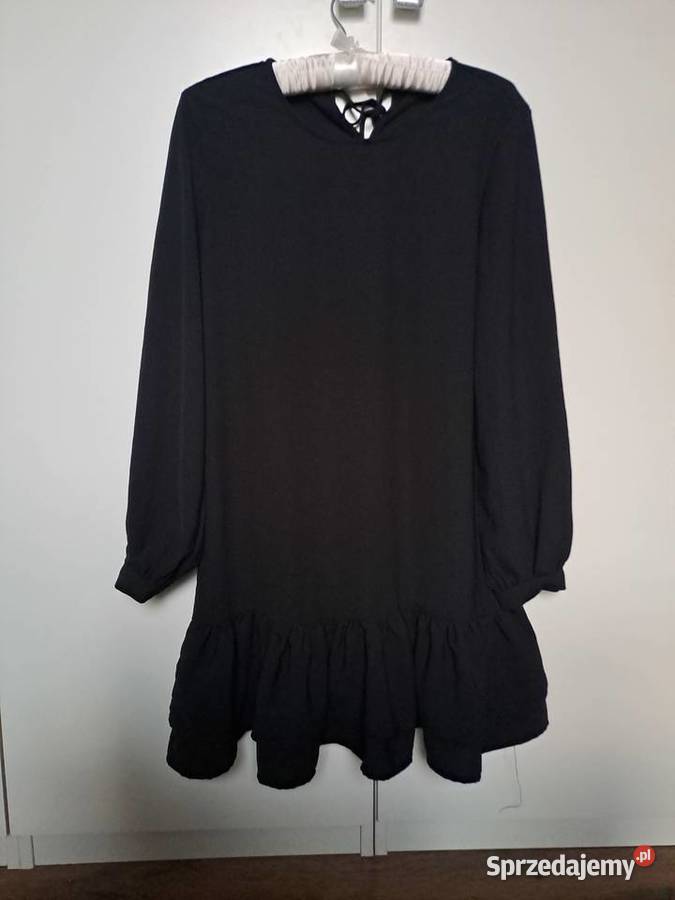 Sinsay czarna sukienka z falbanką trapezowa xs Rozmiar 34(XS) mazowieckie Warszawa