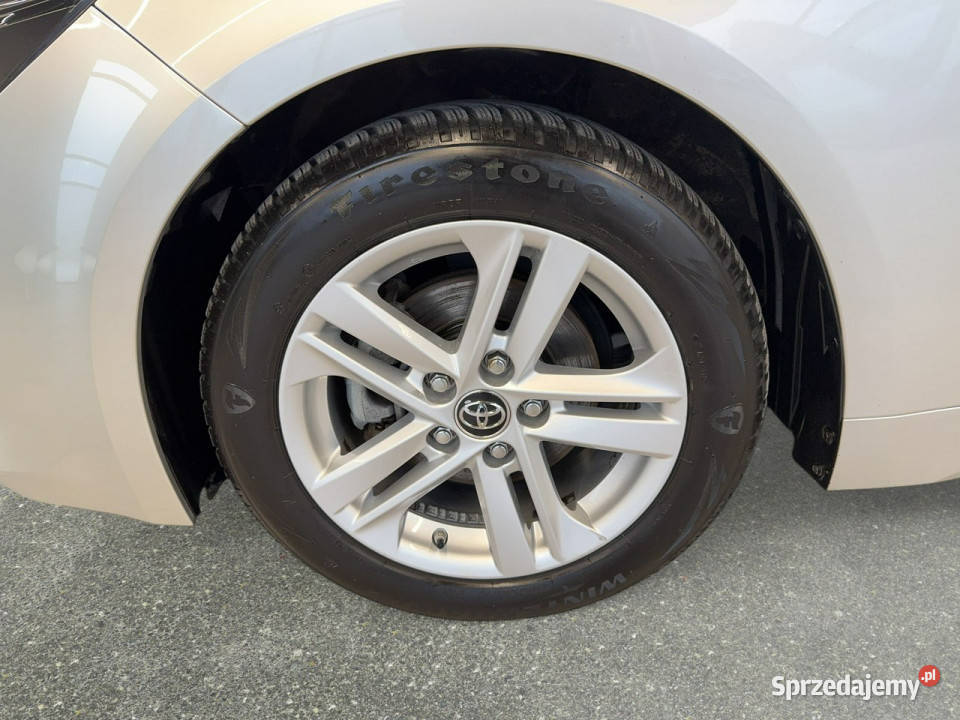 Toyota Corolla VAT 23 18 hybrid 122 CVT 20192020 aluminiowe felgi Corolla Myślenice