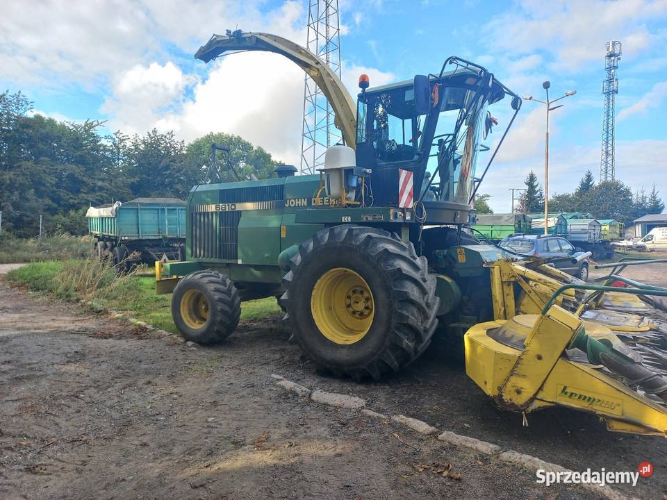 Sieczkarnia john deere 6810 nieuszkodzony Skoroszowice