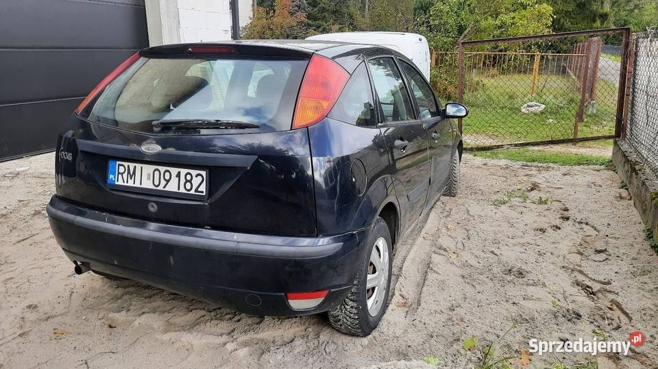 Ford Focus 2001 16 benzyna czarny