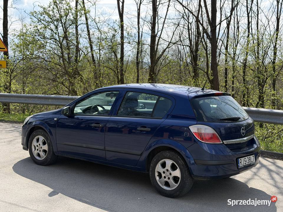 Opel Astra H 2004 17CDTi 80KM Jasło