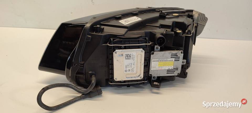 AUDI Q5 8R LAMPA PRAWY PRZÓD ANGLIK RHD