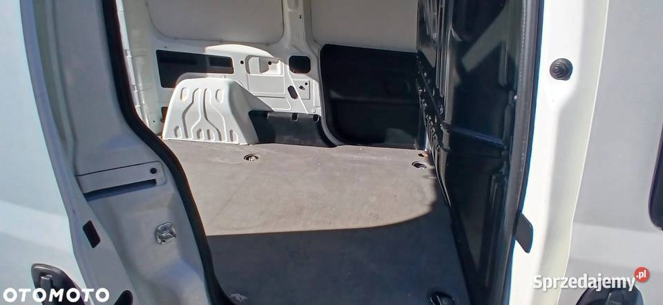 OPEL COMBO L2H1 Długi 2017 r 16 D 1598cm3 Wojcieszów