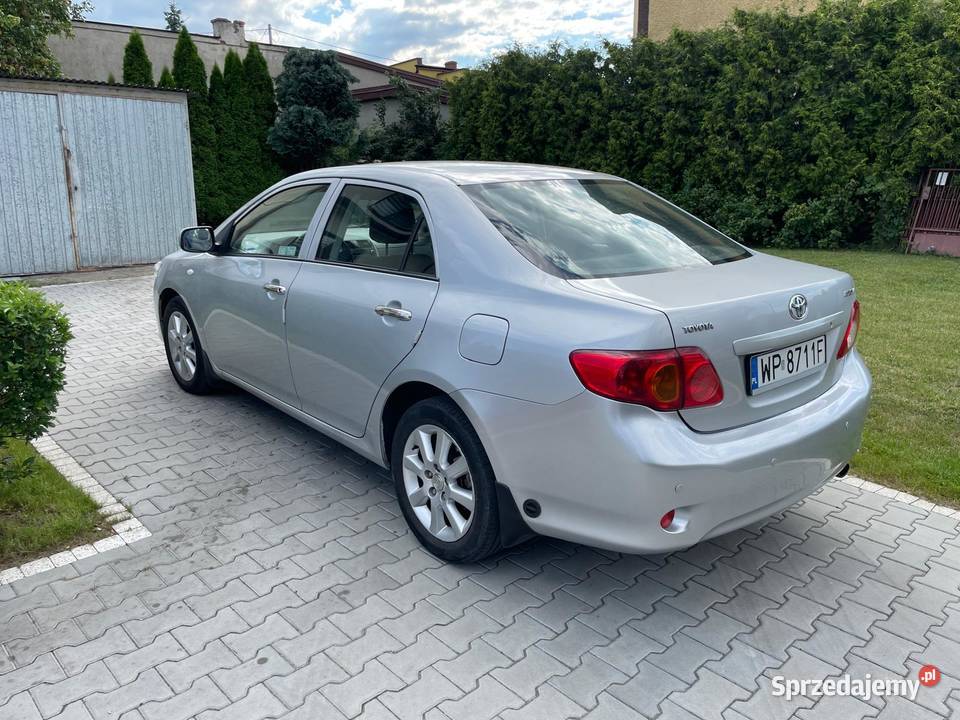 Toyota Corolla 16 LPG dużo nowych części salon sprzedam