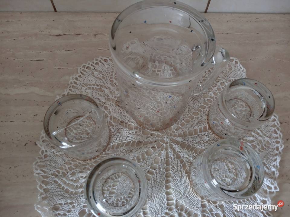 Dzbanek 4 szklaneczki w kropeczki lata 60 Porcelana i szkło Porcelana i szkło kujawsko-pomorskie