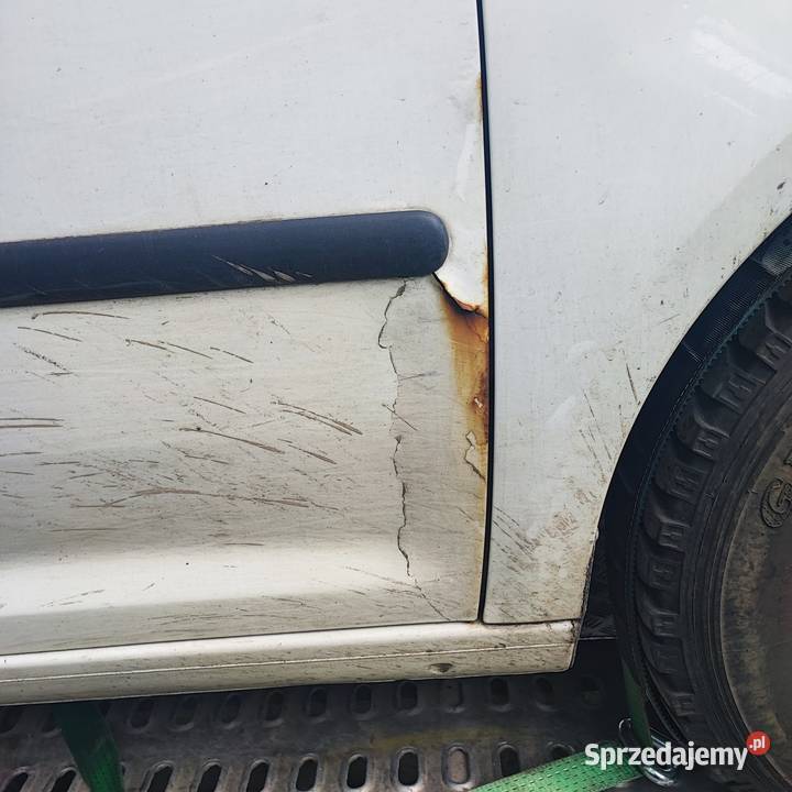 VW caddy 2kn 16 TDI 2011r blaszak hak aluminiowe felgi Zielona Góra