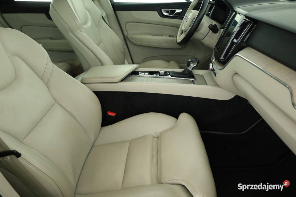 Volvo XC60 D4 AWD automatyczna Piaseczno sprzedam