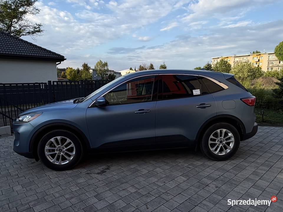 Ford Escape automat 15 benzyna 182 przebieg pierwszy właściciel