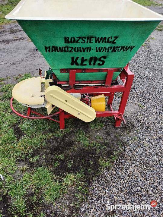 Rozsiewacz do nawozu Kłos Iłża