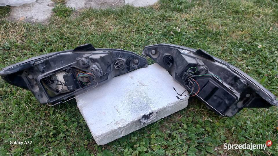 Lampy ford focus mk1 polift Kawęczyn Sędziszowski