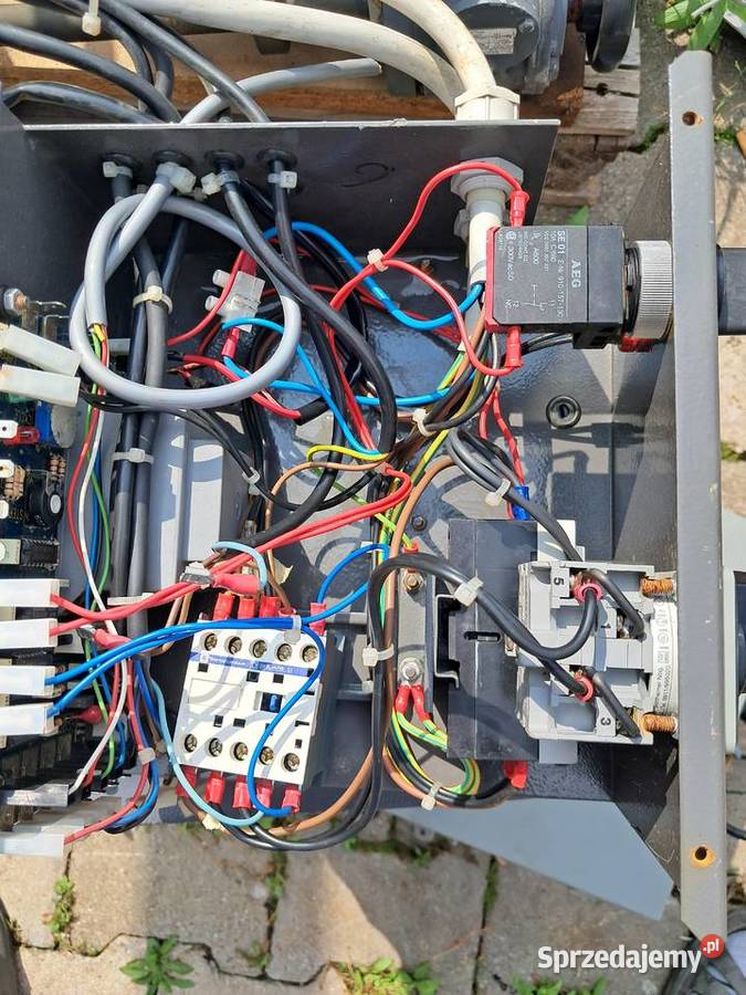 Złom elektronika kable mufy bezpieczniki Ostrowiec Świętokrzyski