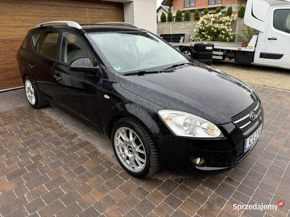 Kia Ceed 14 benzyna bezwypadkowy z Niemiec I gniazdo SD śląskie