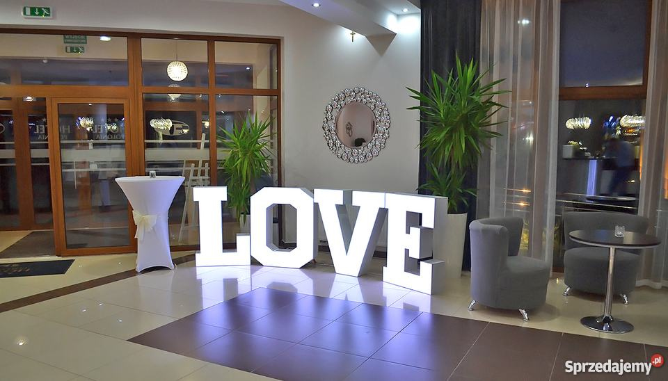 Napis LOVE Litery PodświetlaneŚwiecące Duże Led Usługi foto i video Częstochowa