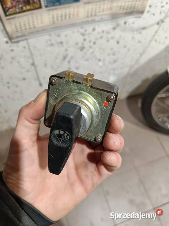 Wartburg 353 kołpaki 2 i włącznik wycieraczek Zalasewo sprzedam