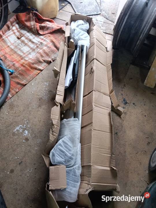 Nowe Relingi dachowe Mercedes Basic Carrier Bars Białystok